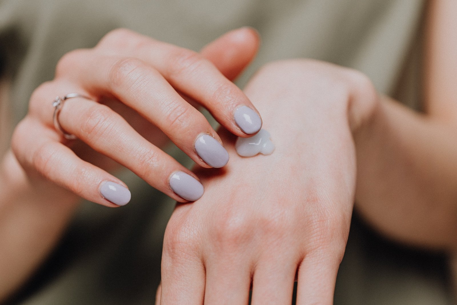 This Lotion is Whitening Your Skin and Eliminates Freckles and Dark Spots