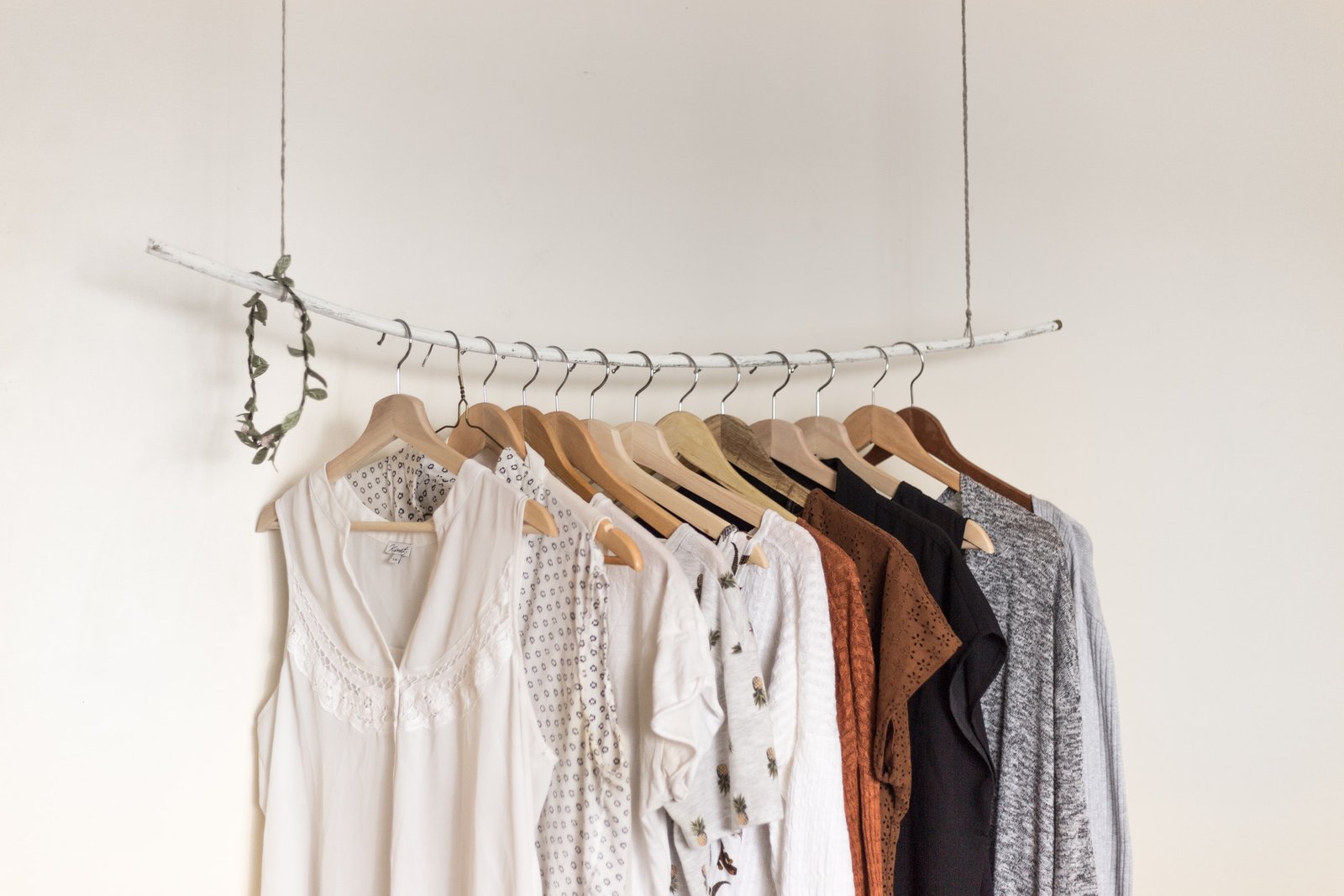 The Closet Diet – Lose Those Unwanted Pounds of Clothes, Now!